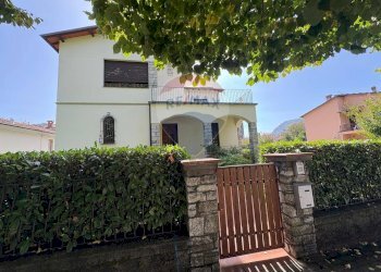 Casa all\'aperto - Appartamento Viale italia Borgo a Mozzano, Borgo a Mozzano - foto 3