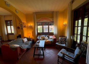 Soggiorno - Appartamento Viale italia Borgo a Mozzano, Borgo a Mozzano - foto 8