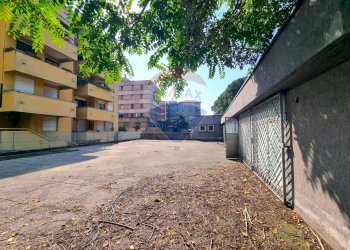 Edificio all\'aperto - Commercial Premises Via Cimabue
 
6, Monza - photo 35