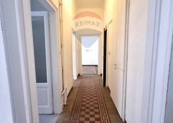 Hall / corridoio - Three-room apartment Via Principe Eugenio
 
36, Milano - photo 15