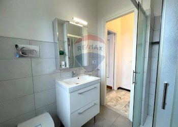 Bagno - Bilocale Via Paolo Tubino
 
8, Rapallo - foto 23