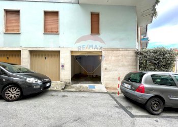 Edificio all\'aperto - Box Via Paolo Tubino
 
40, Rapallo - foto 7