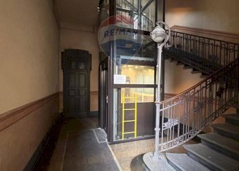 Ricezione / Lobby - Three-room apartment Via Lagrange
 
2, Milano - photo 20