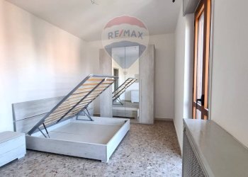 Camera / camera da letto - Two-room apartment Milano - photo 10