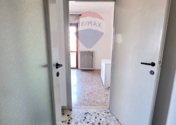 Hall / corridoio - Two-room apartment Milano - photo 11