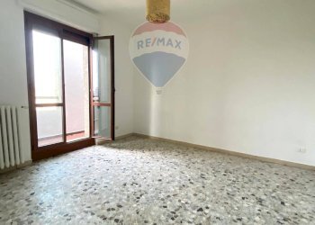 Stanza vuota - Two-room apartment Milano - photo 2