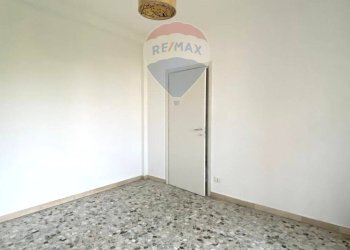 Stanza vuota - Two-room apartment Milano - photo 3