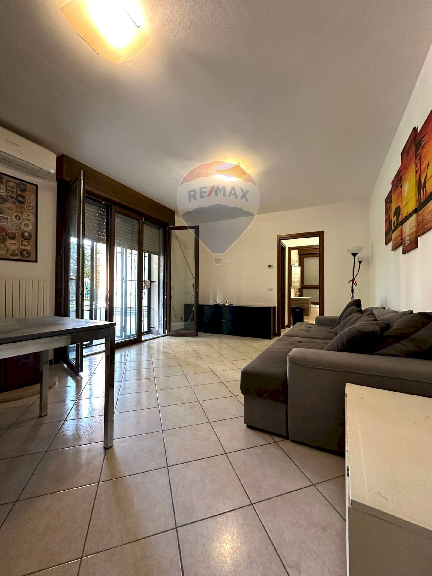 Soggiorno - Two-room apartment Via Eugenio Montale
 
25, Rho - photo 3
