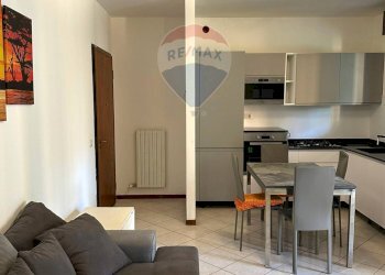 Sala da pranzo - Two-room apartment Via Eugenio Montale
 
25, Rho - photo 4