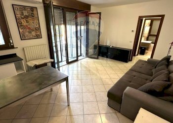 Soggiorno - Two-room apartment Via Eugenio Montale
 
25, Rho - photo 5