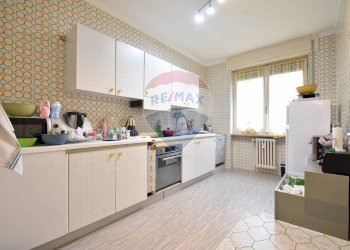 Cucina - Trilocale corso Matteotti
 
270, Serravalle Sesia - foto 4