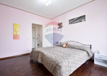 Camera / camera da letto - Trilocale corso Matteotti
 
270, Serravalle Sesia - foto 7