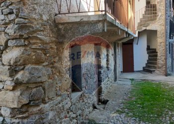 Casa all\'aperto - Casa semi indipendente Via Regina Margherita Calogna, Lesa - foto 4