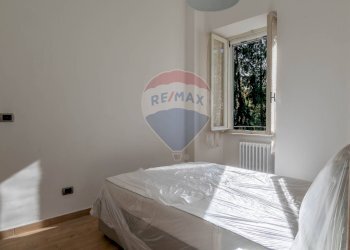 Camera / camera da letto - Bilocale Salita Rognoni
 
12, Gignese - foto 6