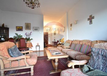 Soggiorno - Quadrilocale Via Massimo d' Azeglio
 
26, Stresa - foto 2