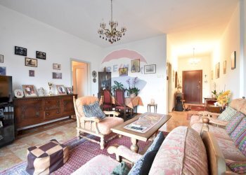 Soggiorno - Quadrilocale Via Massimo d' Azeglio
 
26, Stresa - foto 4