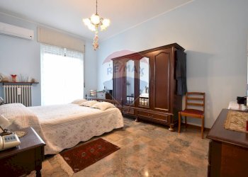 Camera / camera da letto - Quadrilocale Via Massimo d' Azeglio
 
26, Stresa - foto 9