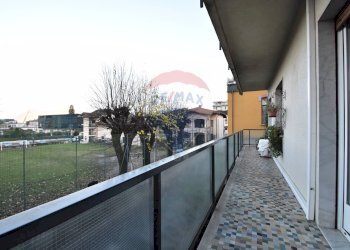 Balcone - Quadrilocale Via Massimo d' Azeglio
 
26, Stresa - foto 16