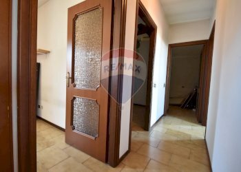 Hall / corridoio - Casa indipendente via vittorio emanuele II
 
112, Borgo Ticino - foto 5