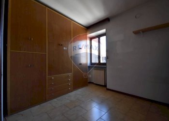 Camera / camera da letto - Casa indipendente via vittorio emanuele II
 
112, Borgo Ticino - foto 7