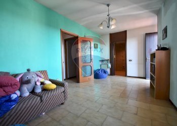 Soggiorno - Casa indipendente via vittorio emanuele II
 
112, Borgo Ticino - foto 11