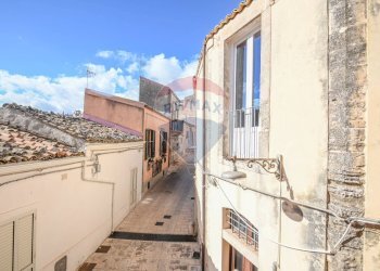 Edificio all\'aperto - Casa indipendente Via Porta Modica
 
58, Ragusa - foto 24