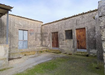 Casa all\'aperto - Rustico CONTRADA CAVA LAZZARO OLIVELLA
 
1, Modica - foto 4