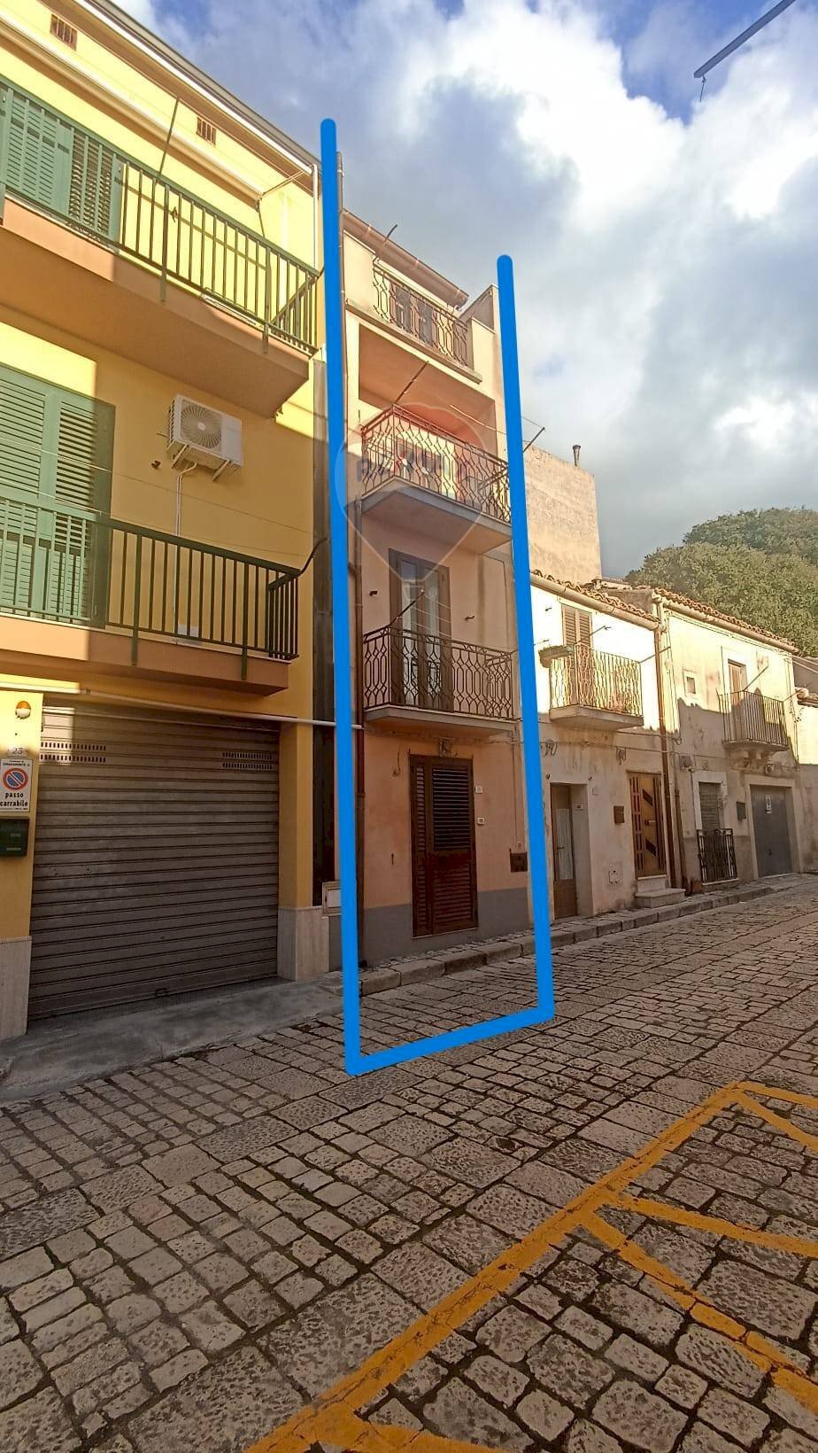 Edificio all\'aperto - Casa indipendente via borgo  cuba
 
25, Chiaramonte Gulfi - foto 3