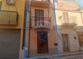 Edificio all\'aperto - Casa indipendente via borgo  cuba
 
25, Chiaramonte Gulfi - foto 1