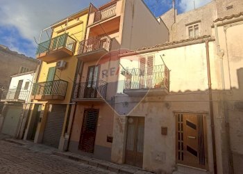 Edificio all\'aperto - Casa indipendente via borgo  cuba
 
25, Chiaramonte Gulfi - foto 5