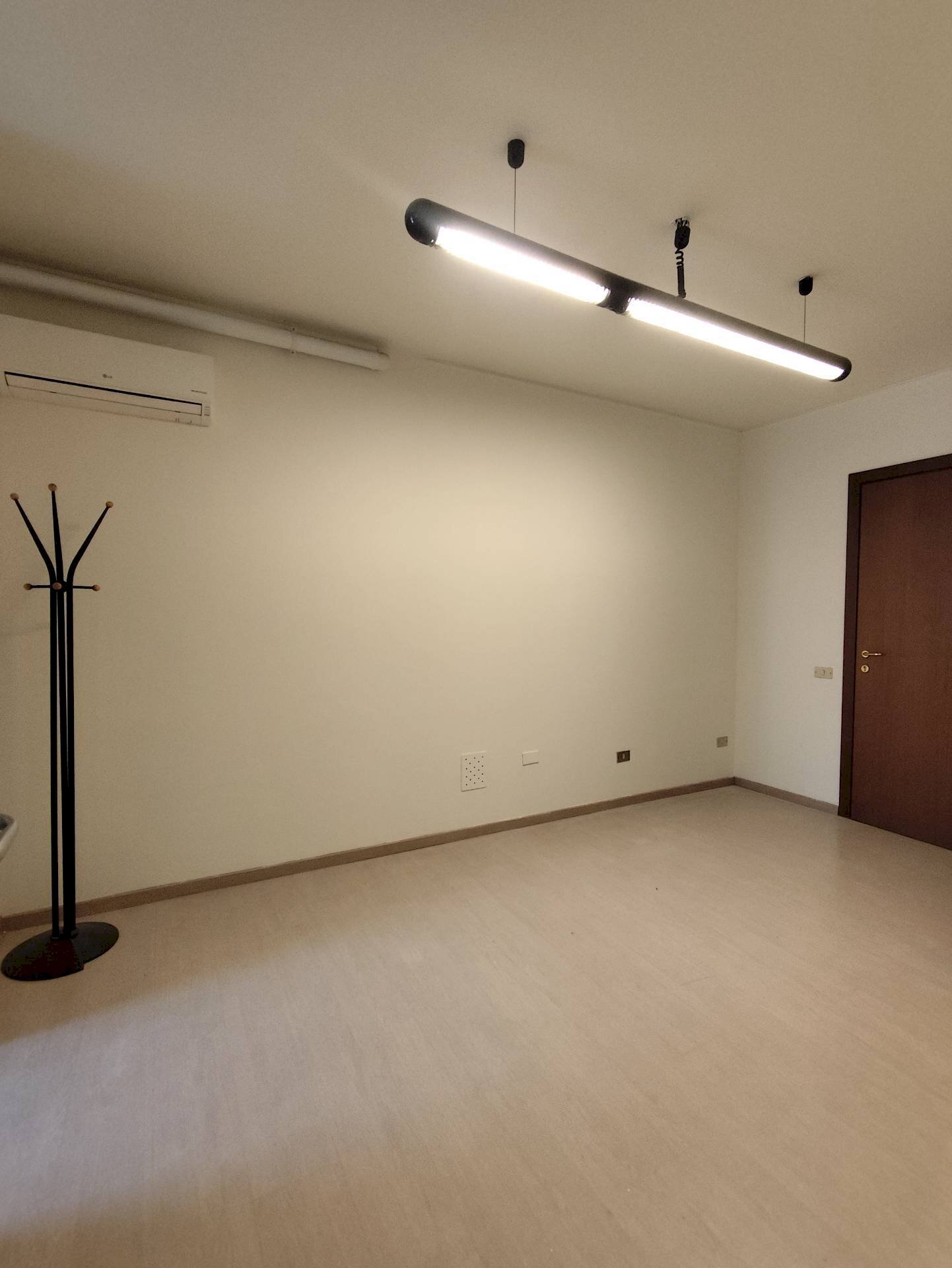 Foto 1 - Office VIA VITTORIO VENETO, Sarnico - photo 1