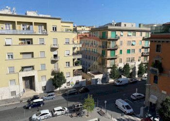 Edificio all\'aperto - Quadrilocale Viale Ventuno Aprile
 
21, Roma - foto 2