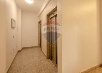 Hall / corridoio - Trilocale Via Fratelli De Filippo
 
27, Bari - foto 18