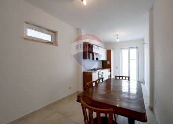 Sala da pranzo - Independent house Via Vittorio Veneto
 
151, Adelfia - photo 6