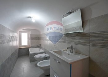 Bagno - Independent house Via Vittorio Veneto
 
151, Adelfia - photo 18