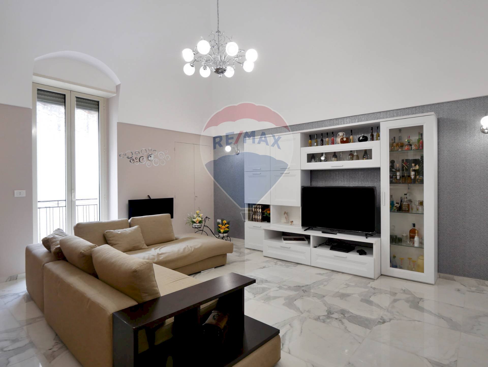 Soggiorno - Four-room apartment Via Milazzo
 
4, Gravina in Puglia - photo 1