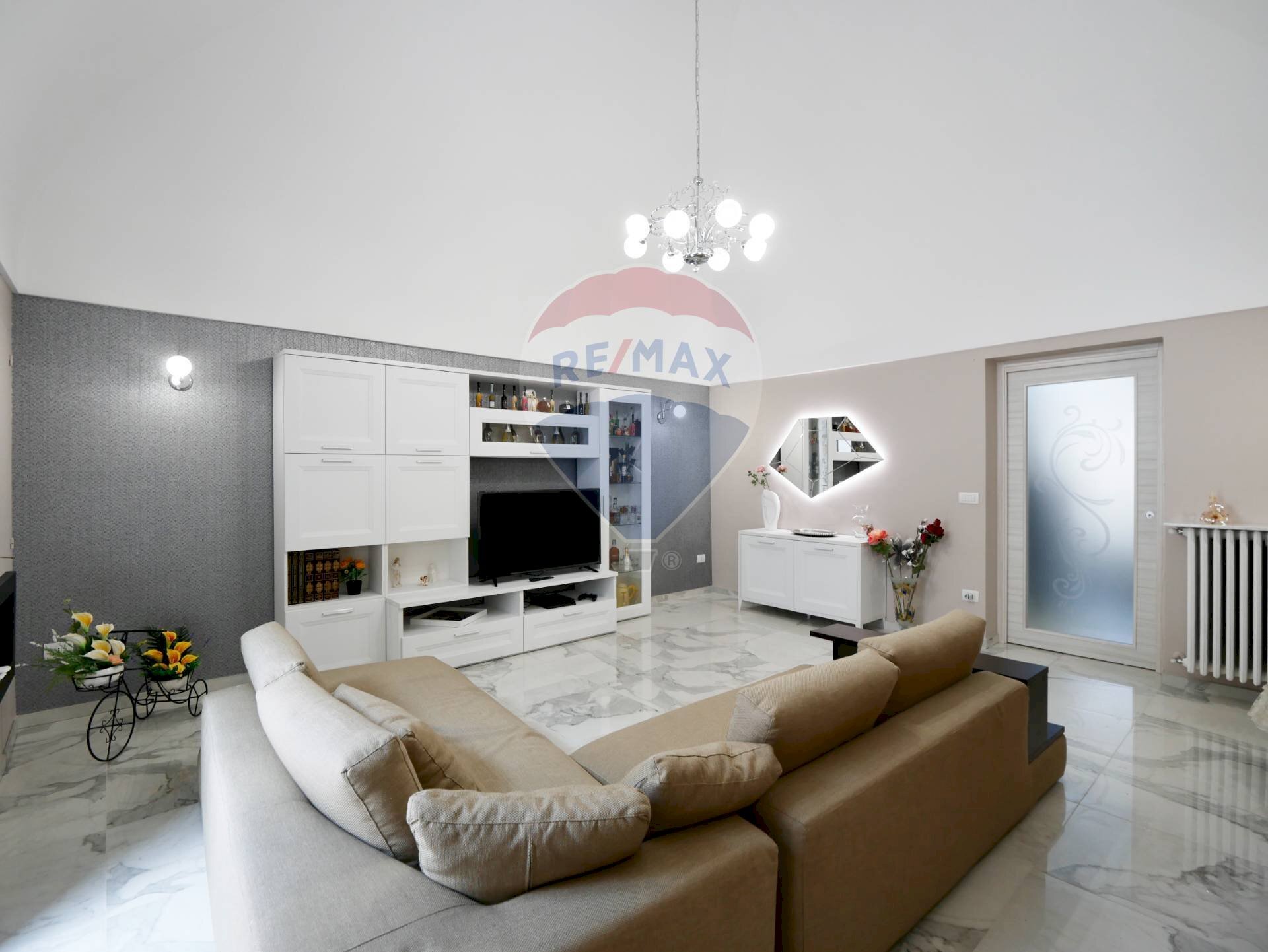 Soggiorno - Four-room apartment Via Milazzo
 
4, Gravina in Puglia - photo 3