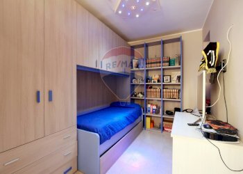 Camera / camera da letto - Quadrilocale Via Milazzo
 
4, Gravina in Puglia - foto 19