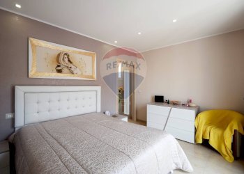 Camera / camera da letto - Quadrilocale Via Milazzo
 
4, Gravina in Puglia - foto 18