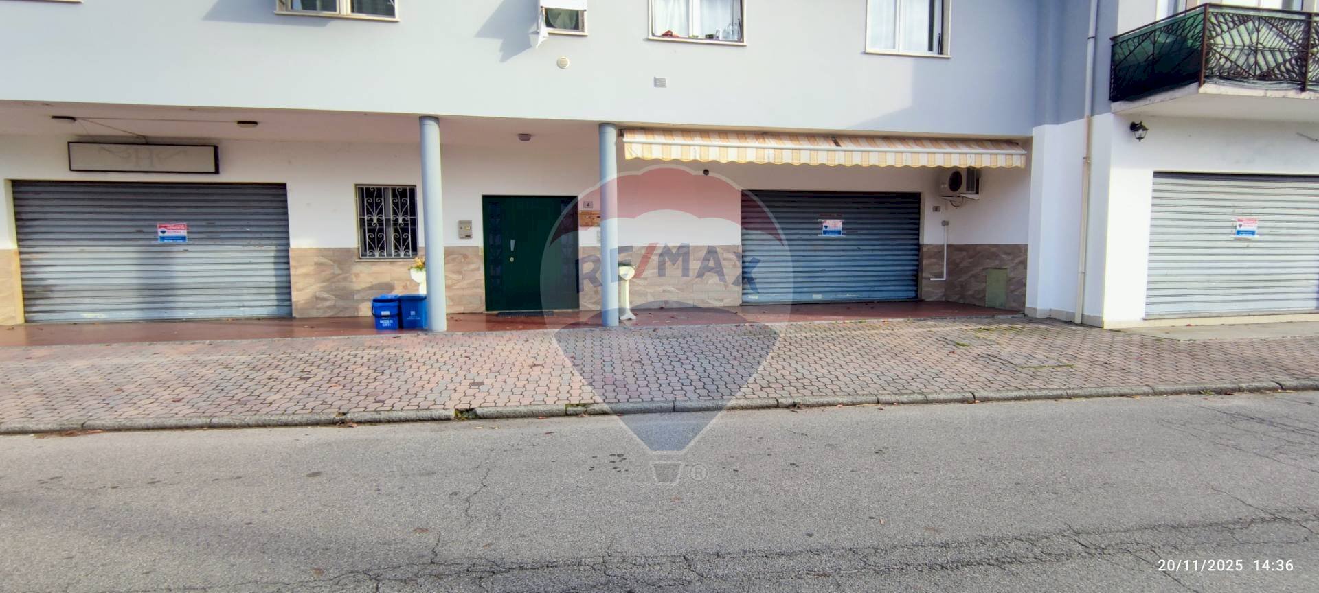 Edificio all\'aperto - Commercial Activity Angera - photo 2