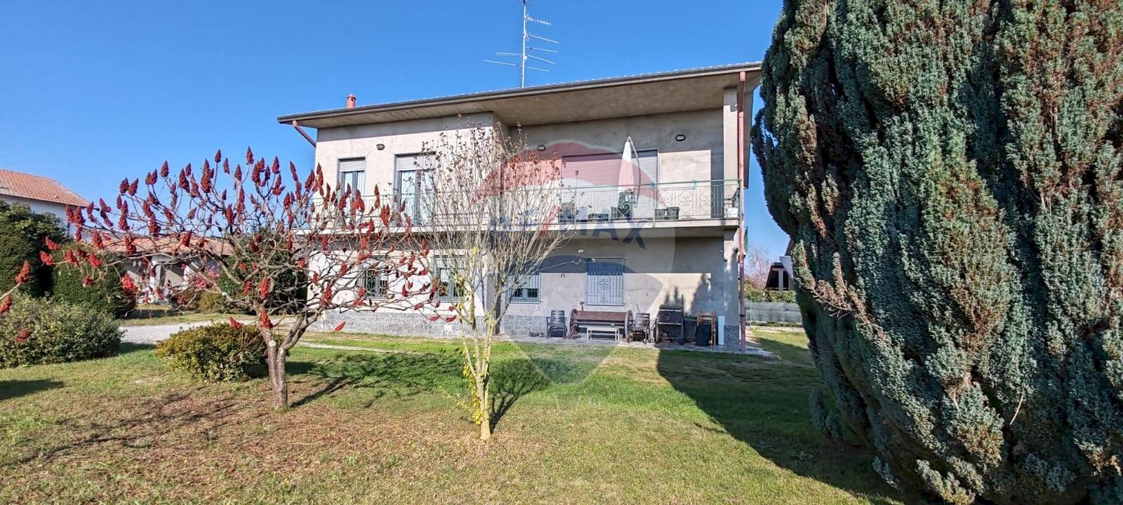 Casa all\'aperto - Casa indipendente Oleggio Castello - foto 2