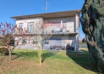 Casa all\'aperto - Casa indipendente Oleggio Castello - foto 2