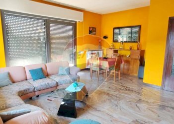 Sala da pranzo - Casa indipendente Oleggio Castello - foto 18