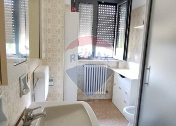 Bagno - Casa indipendente Oleggio Castello - foto 34