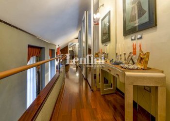 Corridoio - Appartamento via Goffredo Mameli, 39, Casale Monferrato - foto 34