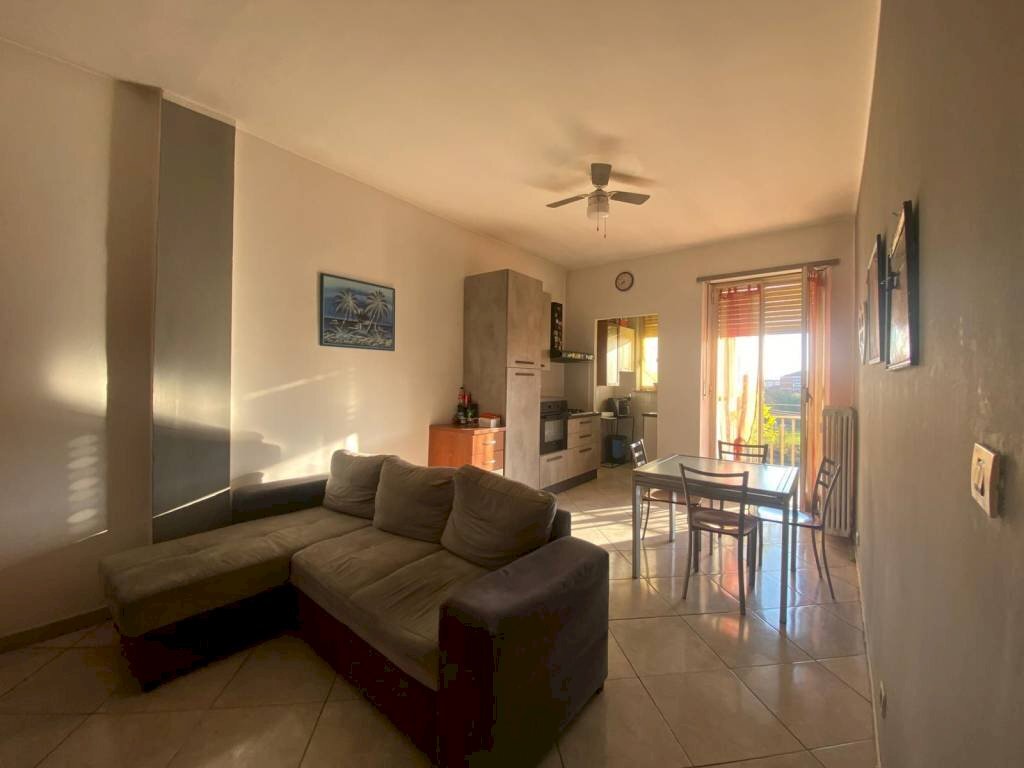 Salone - Trilocale via Piero Maroncelli, Moncalieri - foto 1