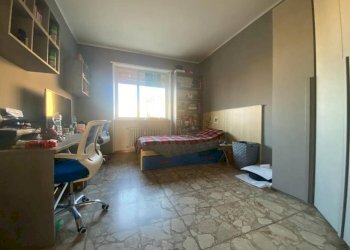 Camera da letto - Three-room apartment via Piero Maroncelli, Moncalieri - photo 16