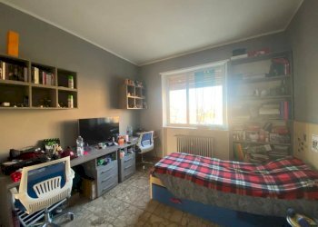 Camera da letto - Three-room apartment via Piero Maroncelli, Moncalieri - photo 19