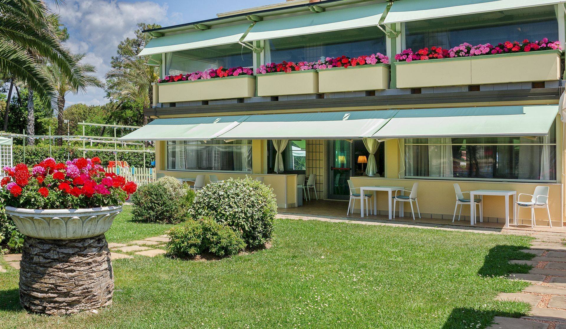 Foto 3 - Hotel via Vittorio Alfieri
 
7, Camaiore - foto 3