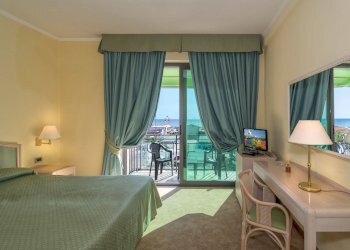 Foto 8 - Hotel via Vittorio Alfieri
 
7, Camaiore - foto 8